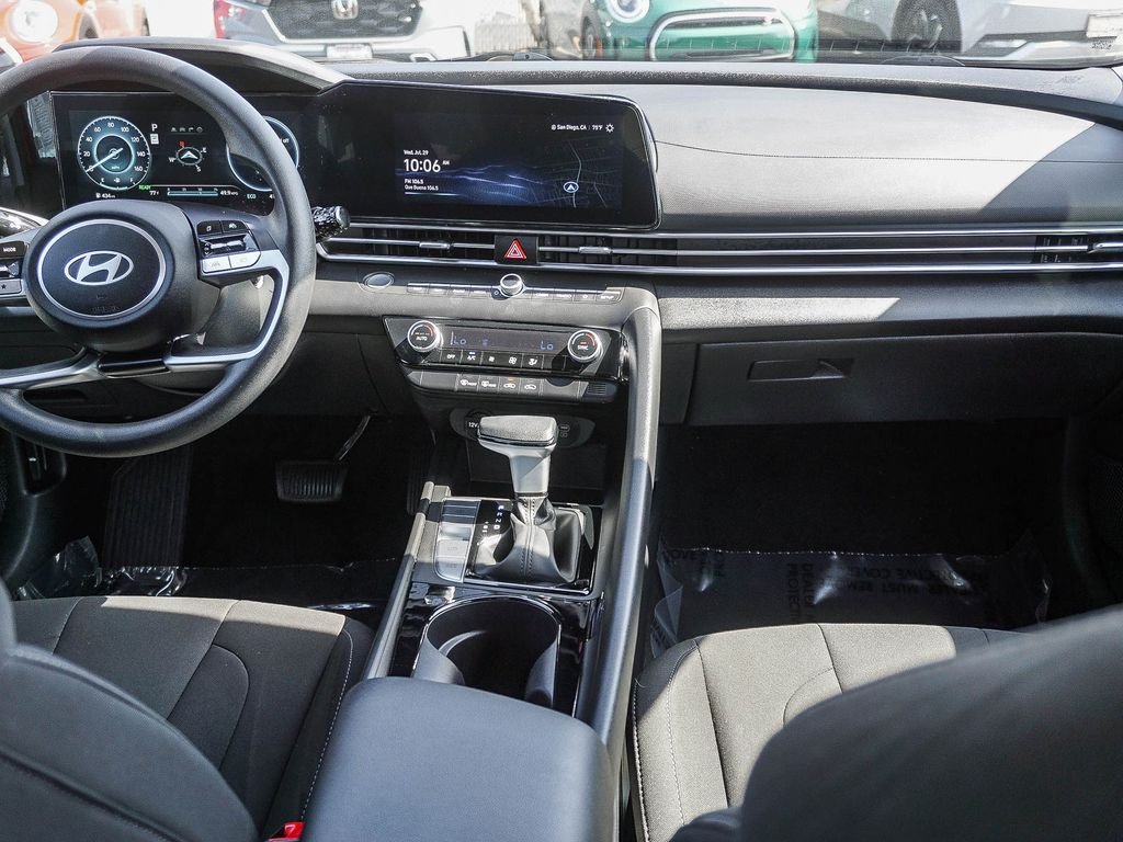 Used 2024 Red Hyundai Blue image 14