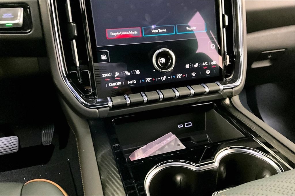 2026 GMC Yukon AT4 - Photo 7