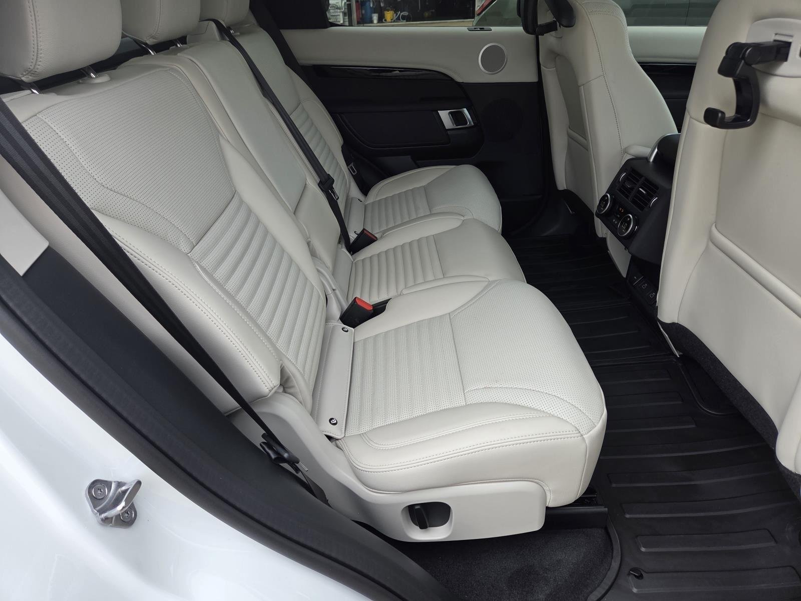 New 2026 Fuji White Land Rover S image 42
