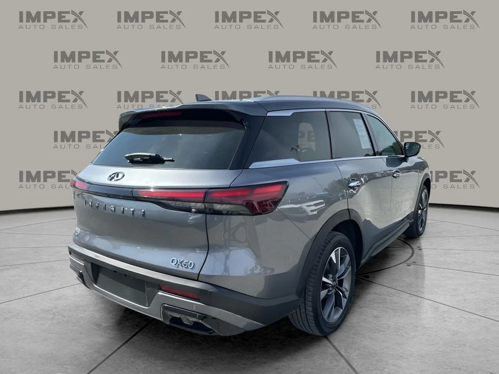 Used 2023 Gray INFINITI LUXE image 5
