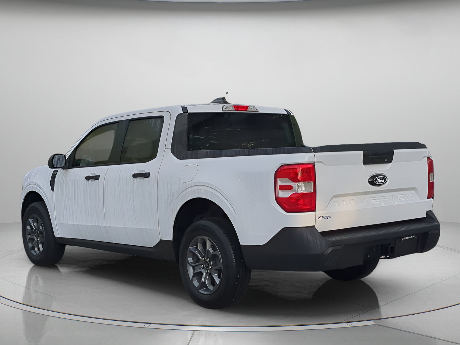 New 2026 Oxford White Ford XLT image 39