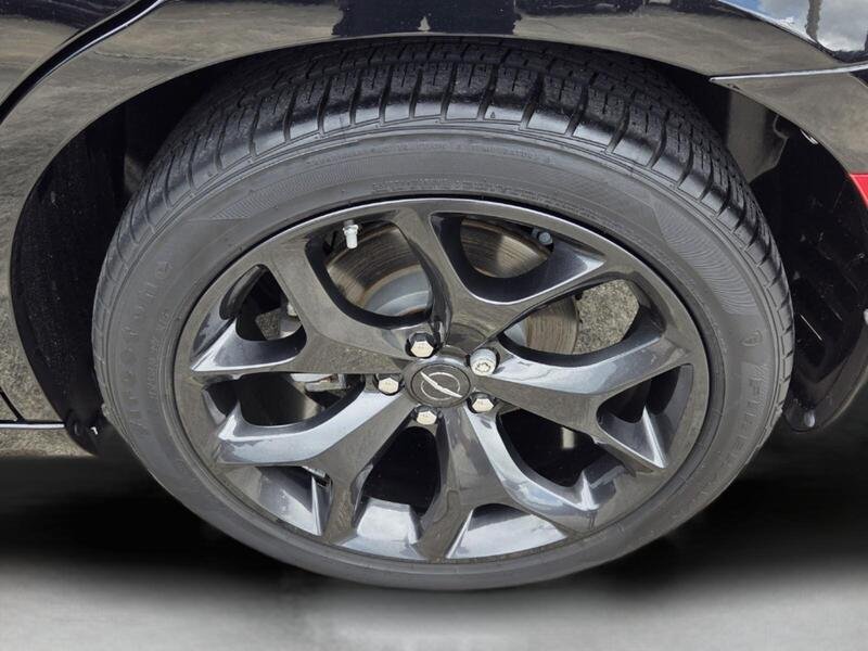 Used 2023 Gloss Black CHRYSLER 300S RWD image 9