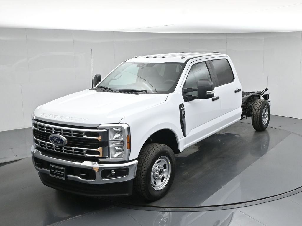 New 2026 Oxford White Ford XL image 32