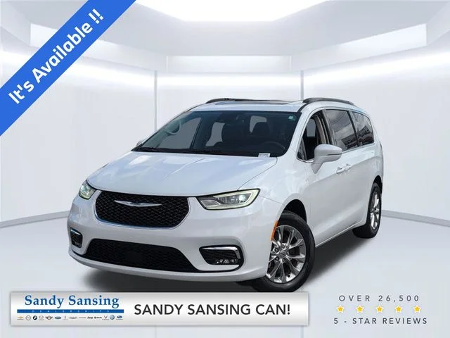 Certified Used 2022 White Chrysler Touring L image 1