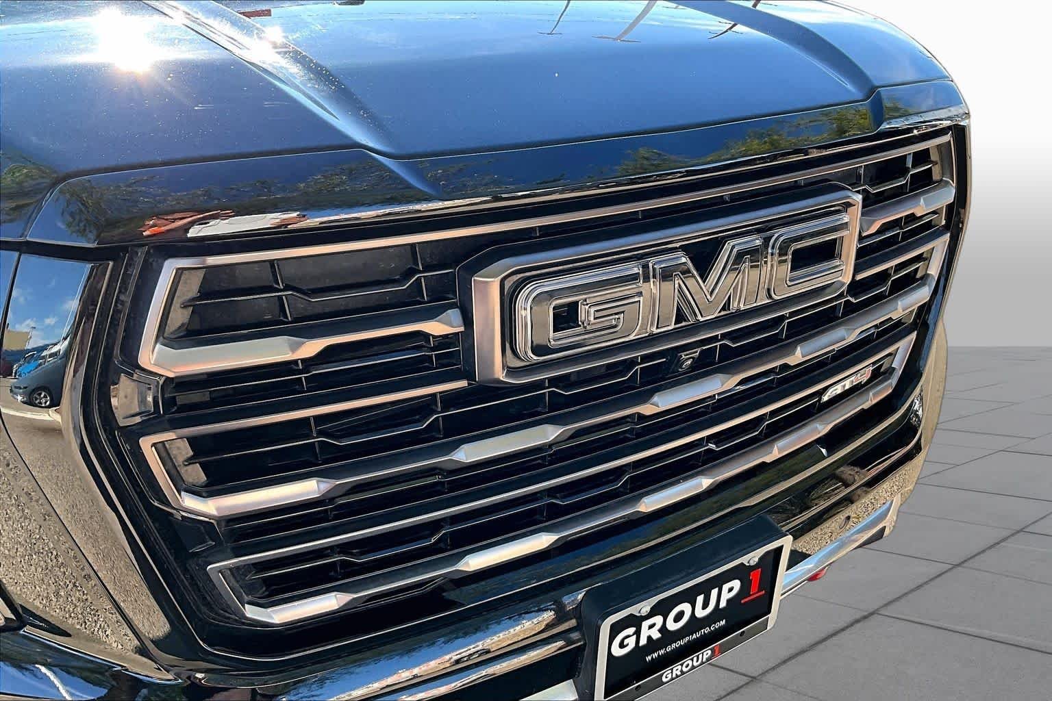 Used 2026 Onyx Black GMC AT4 Ultimate image 29