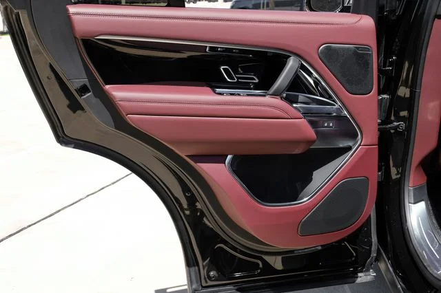 New 2026 Black Land Rover SE image 54