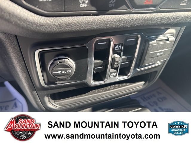 2025 Jeep Wrangler 4-Door Sport - Photo 17