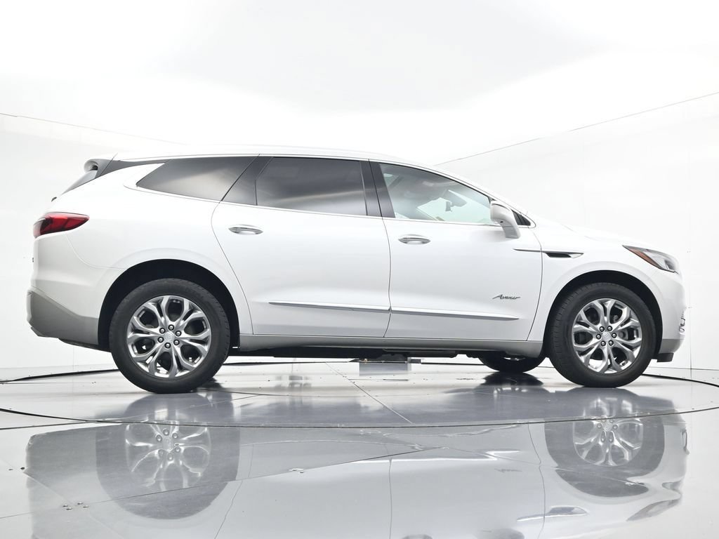 Used 2019 Includes Satin Nickel lower exterior accent color.) Buick Avenir image 29
