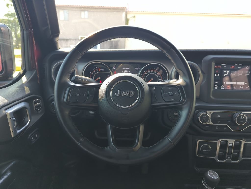 Used 2021 Red Jeep Unlimited Willys image 16
