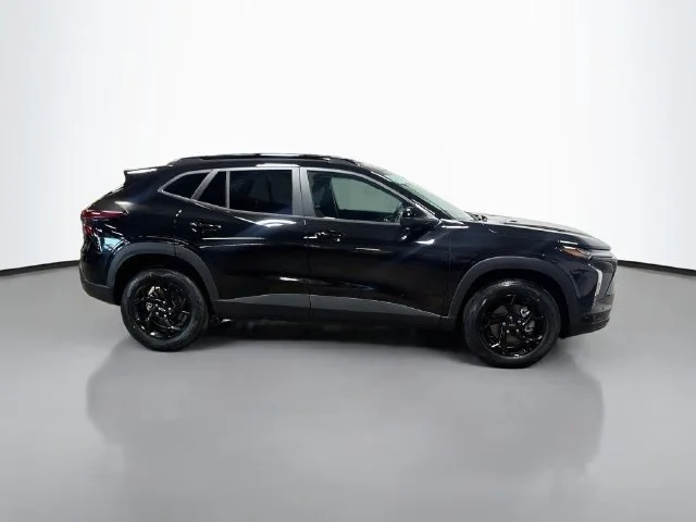 2026 Chevrolet Trax LT - Photo 6