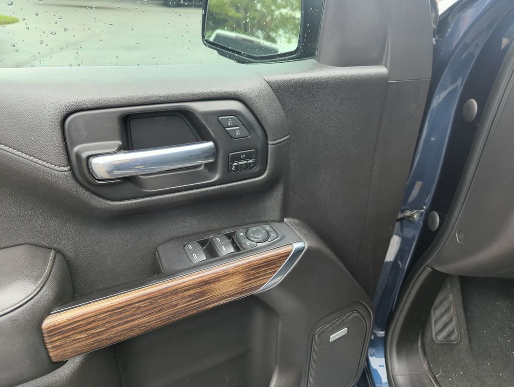 Used 2020 Blue Chevrolet High Country image 17