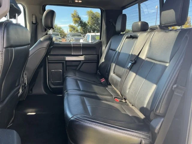 Used 2020 Oxford White Ford Lariat image 28