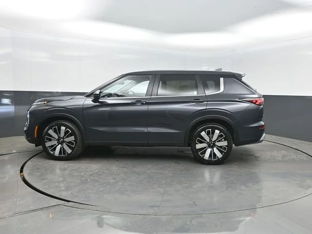 New 2026 Gray Mitsubishi SE 1.5T 2WD image 3