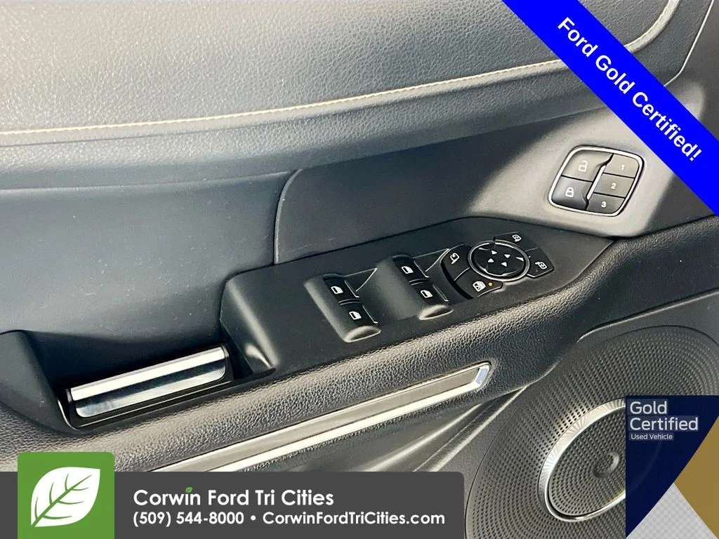 Certified Used 2022 Silver Metallic Ford XLT image 12