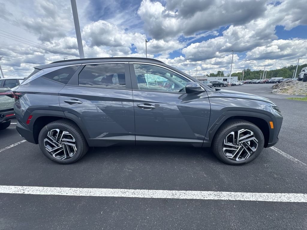 New 2026 Gray Hyundai SEL image 9