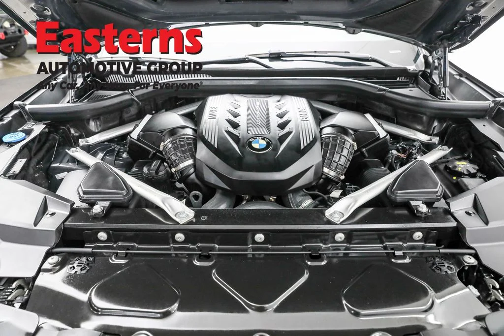 Used 2023 Gray BMW M50i image 7