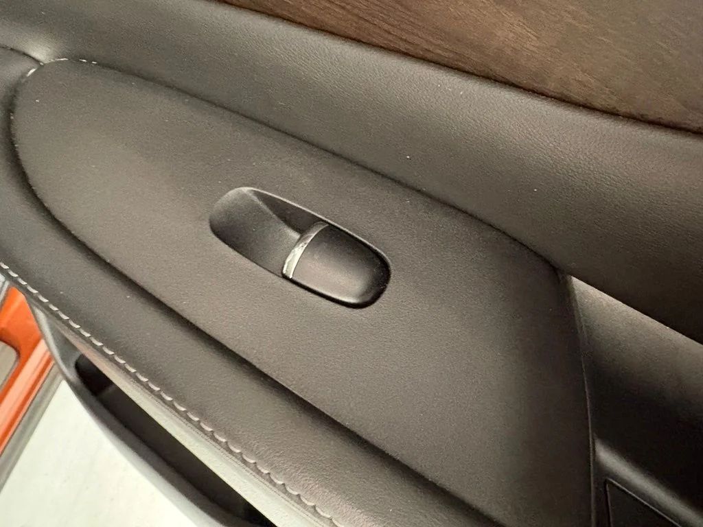 Used 2019 Orange Nissan Platinum image 16