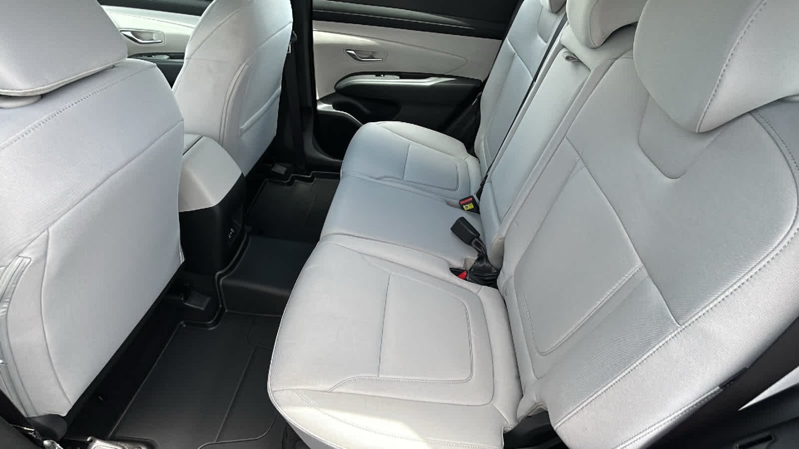 New 2026 Hampton Gray Hyundai SE AWD image 24