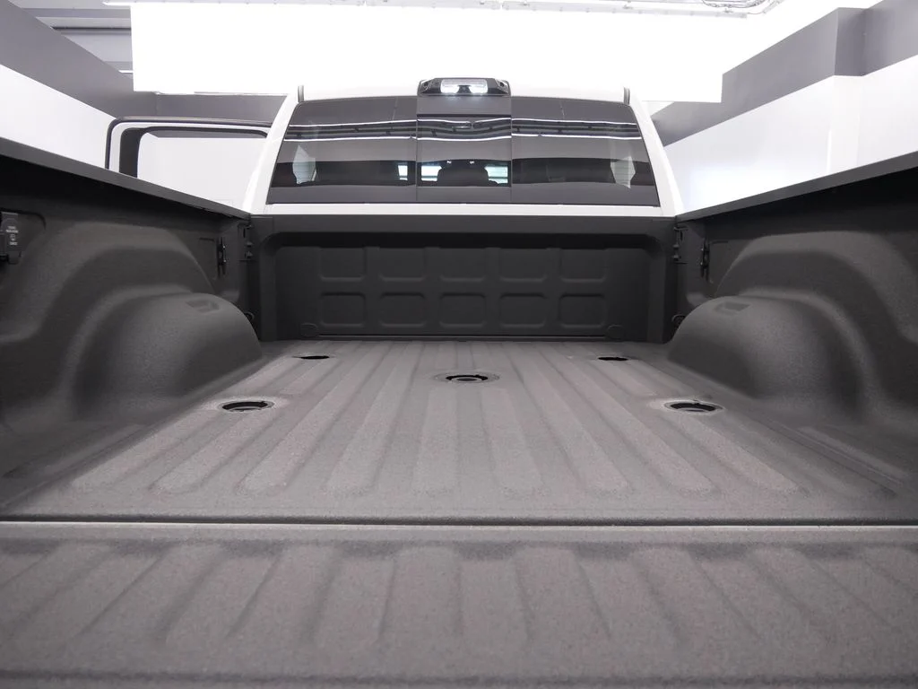 New 2026 Bright White Clear-Coat Exterior Paint Ram Laramie image 15
