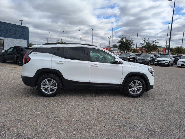 2023 Gmc Terrain SLE photo 4