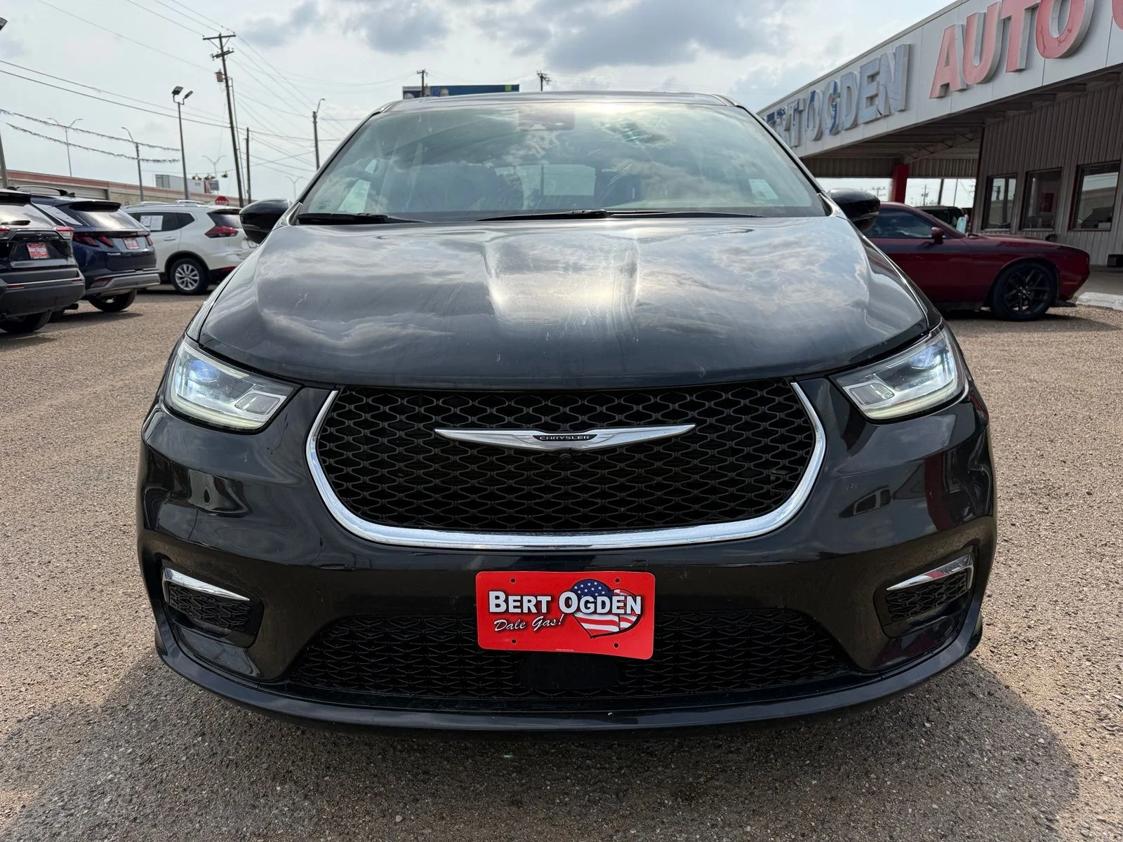 Used 2023 Black Chrysler Touring L image 2