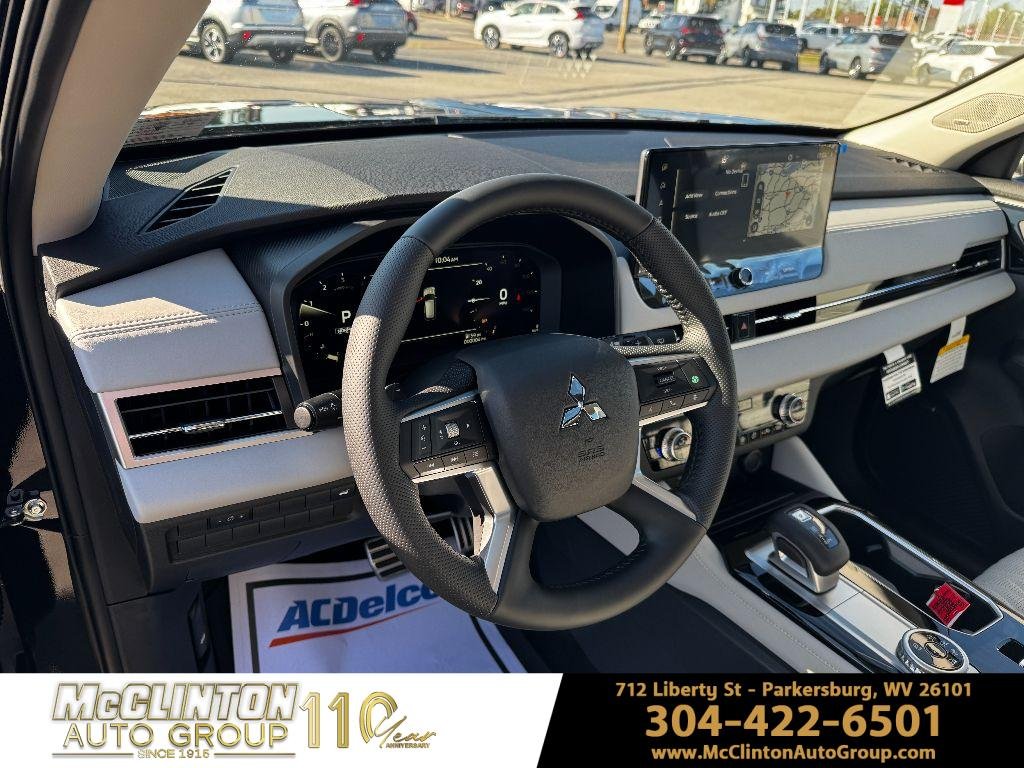 2025 Mitsubishi Outlander SEL - Photo 18