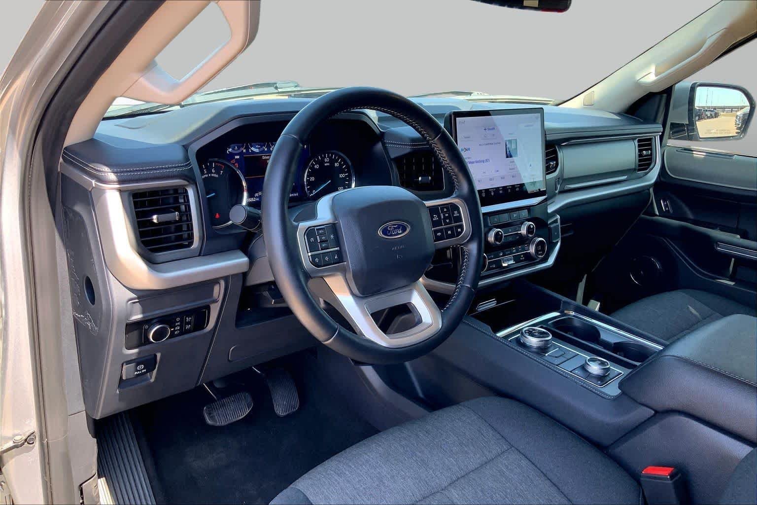 2024 Ford Expedition XLT - Photo 17