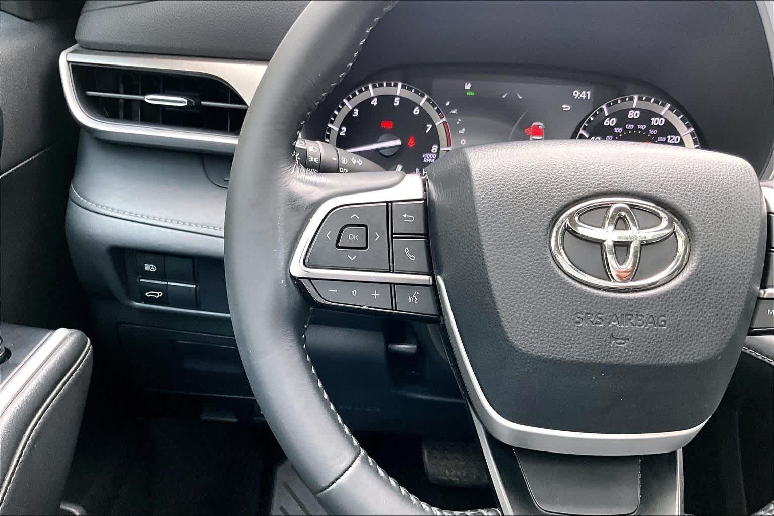 Used 2022 Celestial Silver Metallic Toyota XLE image 24