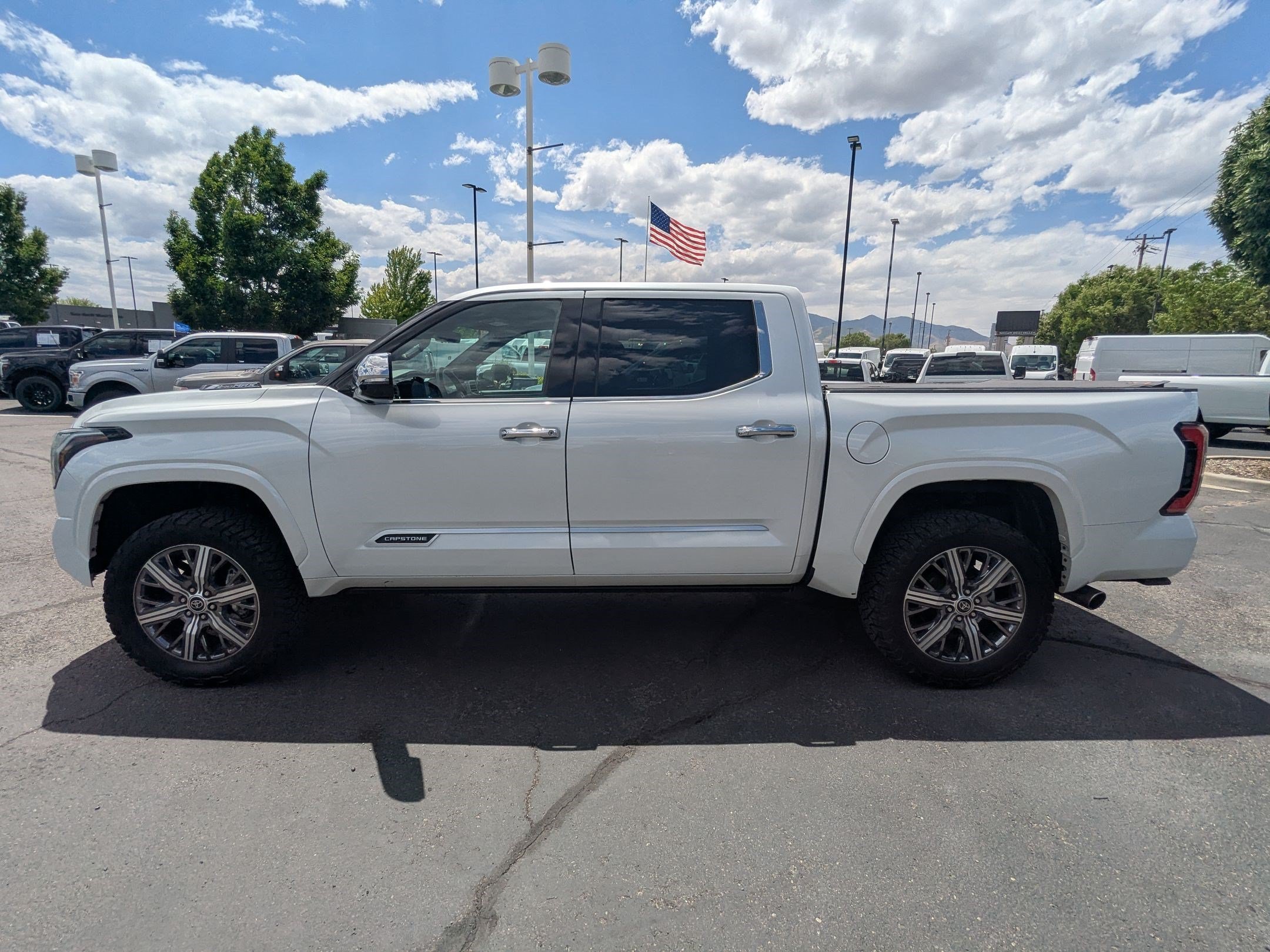 Used 2022 White Toyota Capstone Hybrid image 7