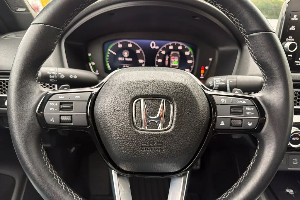 Used 2025 Platinum White Pearl Honda Sport Touring image 28