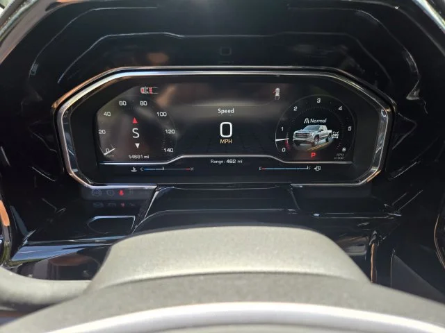 Used 2025 Silver GMC Elevation image 32