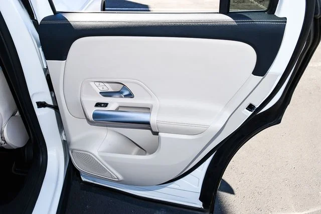 Used 2025 White Mercedes-Benz GLA 250 image 25