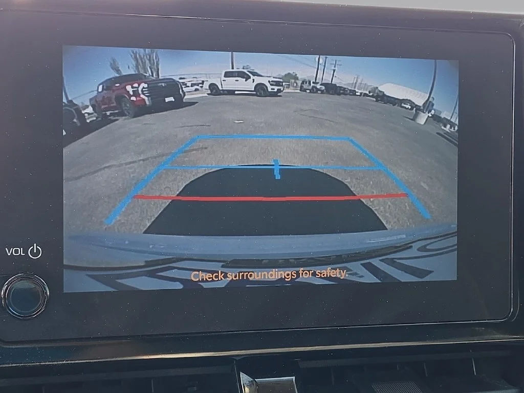 Used 2023 White Toyota LE image 17