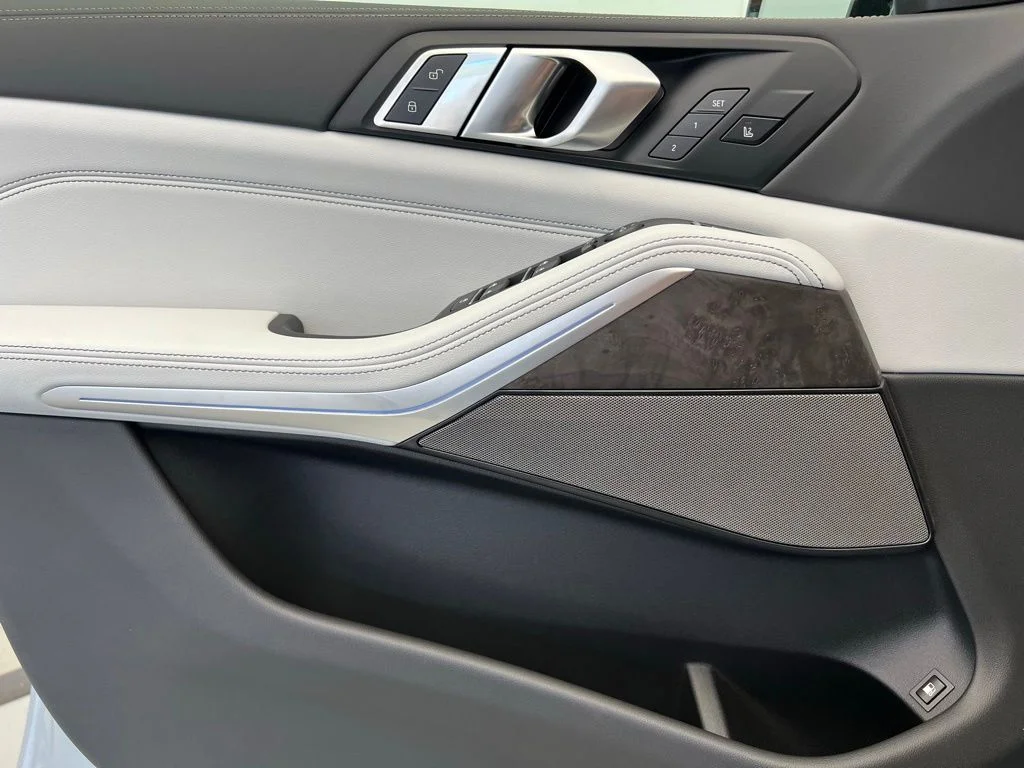 New 2026 Brooklyn Grey Metallic BMW xDrive50e image 21