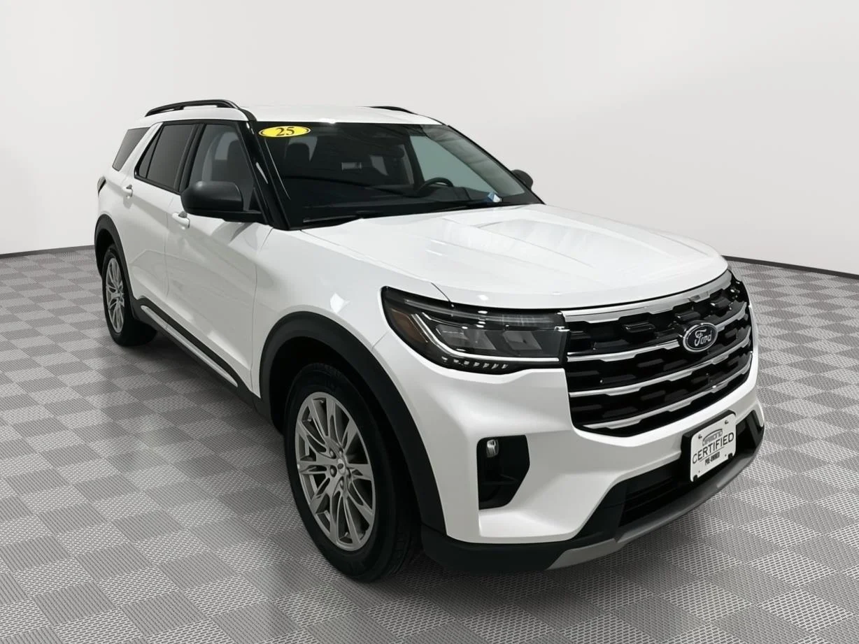 Used 2025 White Ford Active image 7