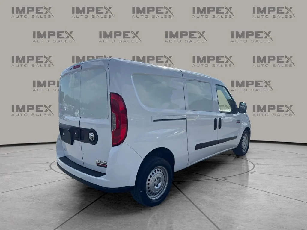 Used 2022 White Ram Base image 5