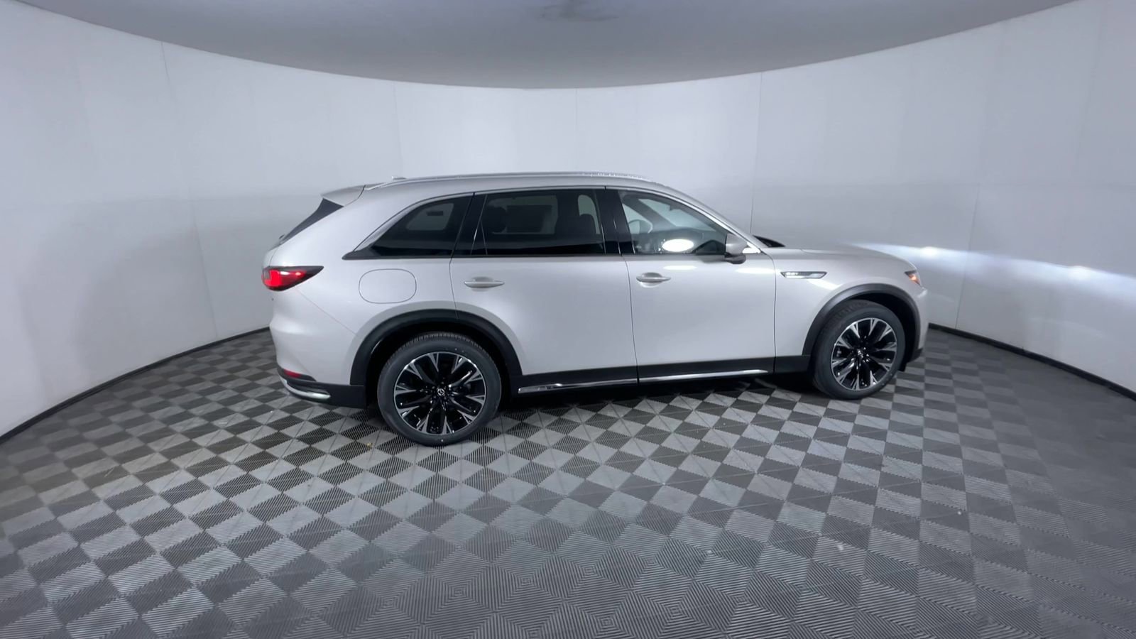 New 2026 Platinum Quartz Metallic Mazda Premium Plus image 9