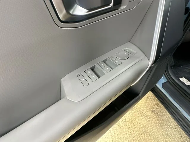 New 2027 Frost Blue / Black Roof Kia S image 16