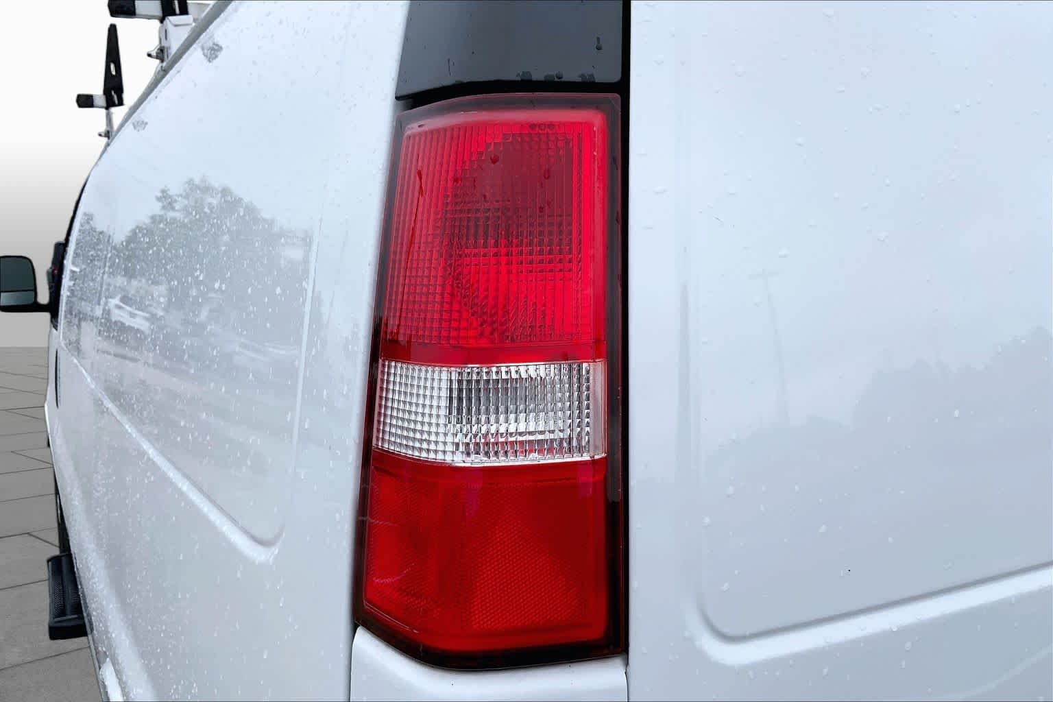 Used 2021 SUMMIT WHITE Chevrolet RWD 2500 Regular Wheelbase WT image 24