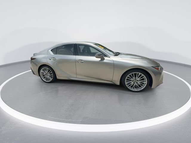2023 Lexus IS 300 - Photo 9