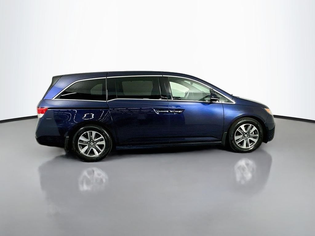 Used 2014 Obsidian Blue Pearl Honda Touring image 9