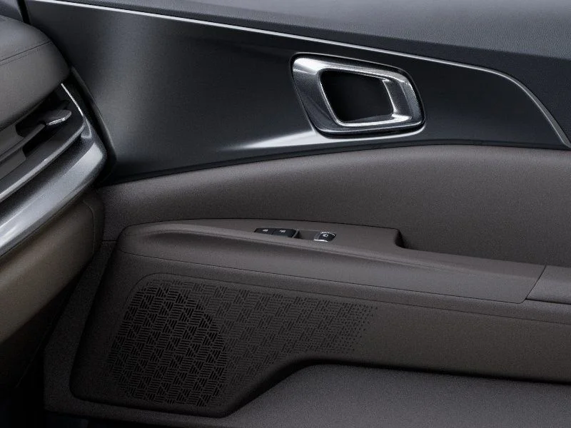 New 2027 White Kia LXS image 25