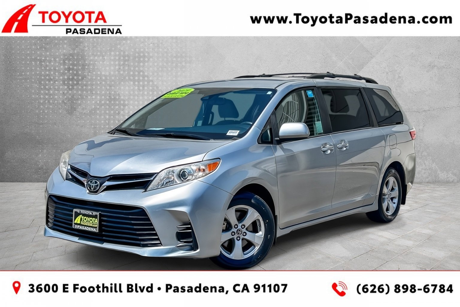 2019 Toyota Sienna LE V6 8-Passenger's photo