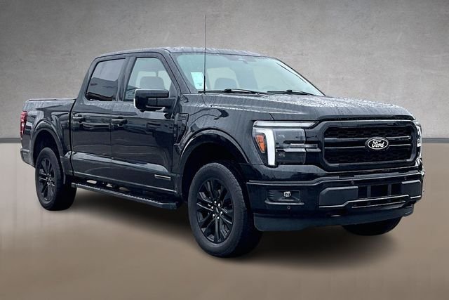Used 2025 Black Ford Lariat image 10