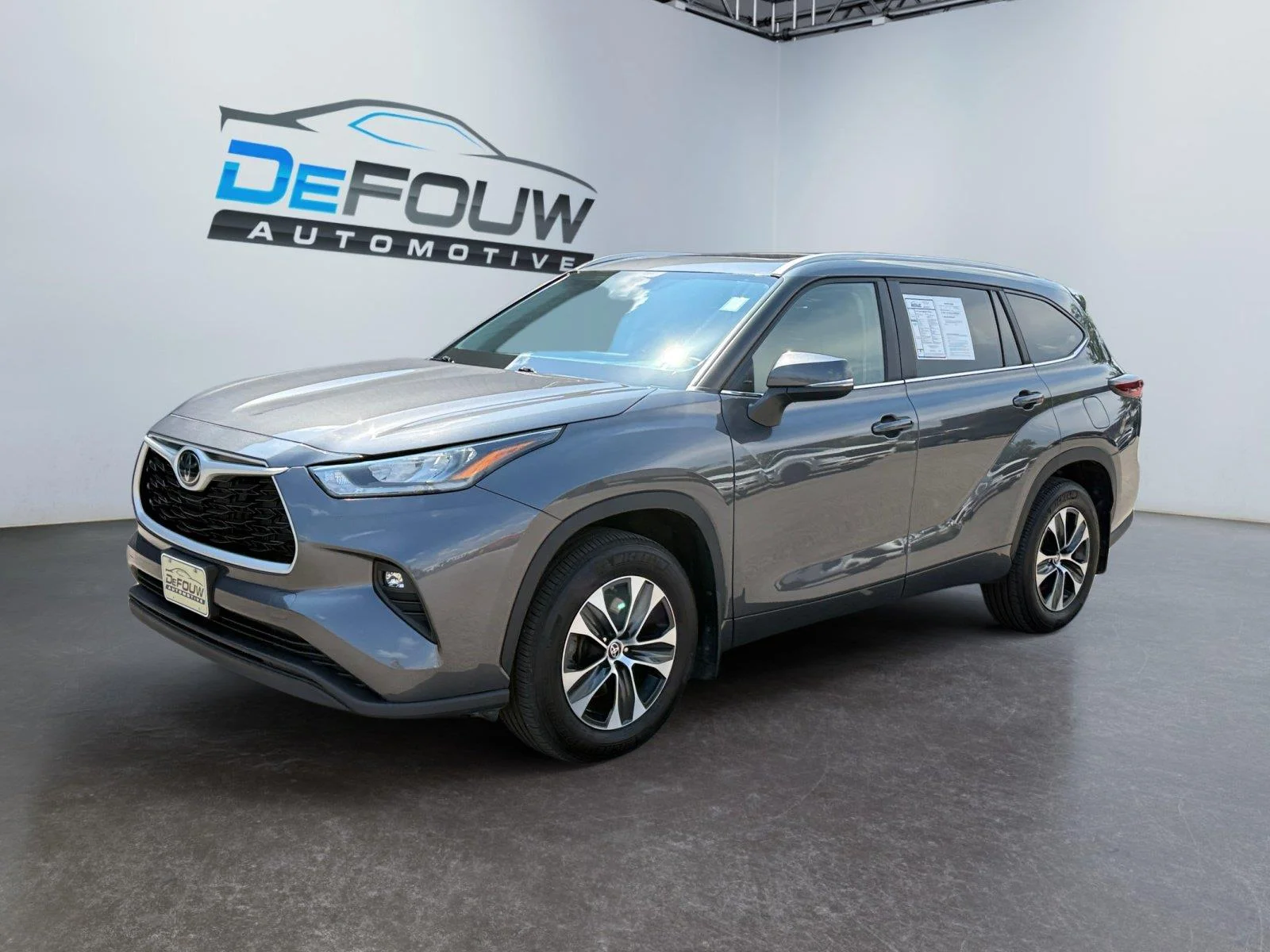 Used 2025  Toyota Platinum image 7