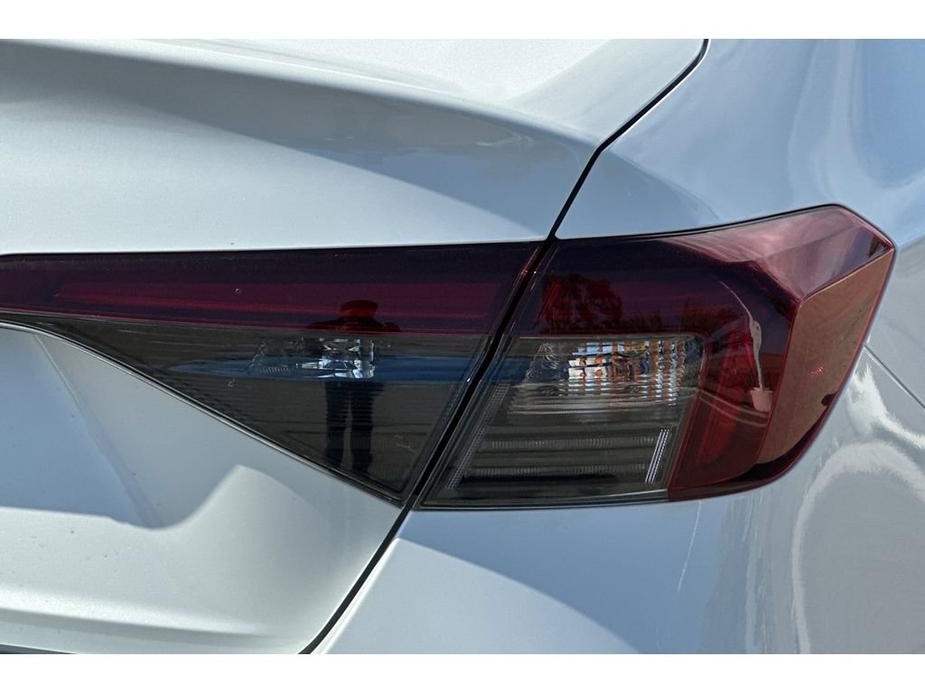 New 2026 Platinum White Pearl Honda LX image 31