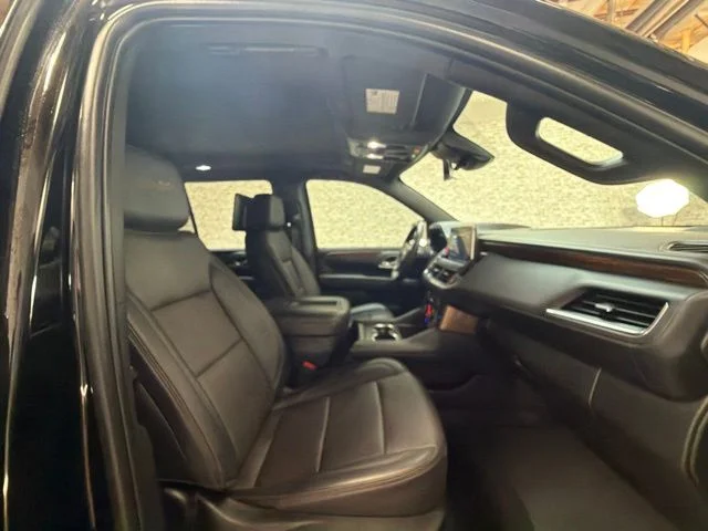 Used 2024 Black Chevrolet High Country image 11