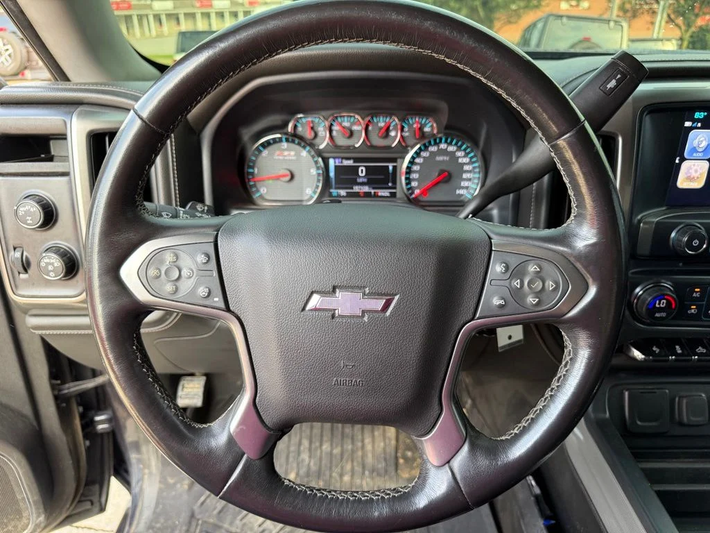 Used 2018 Blue Chevrolet LTZ image 17