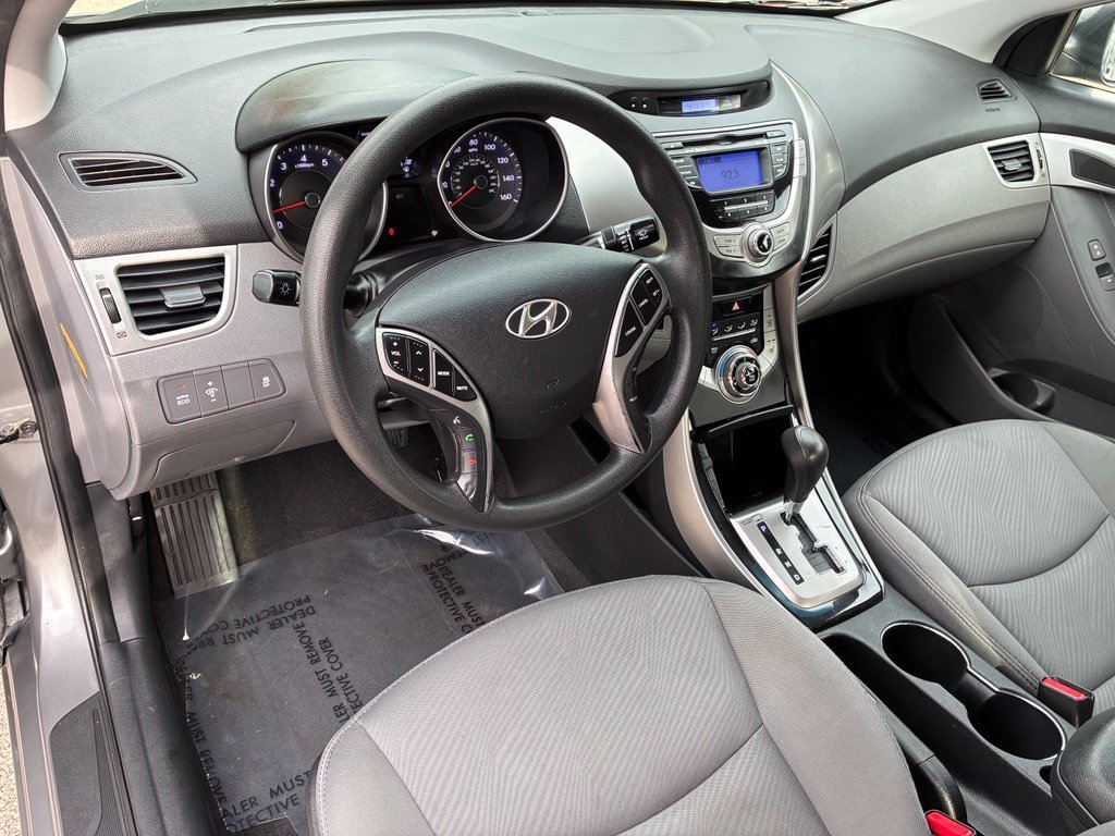 Used 2013 Gray Hyundai GLS image 15