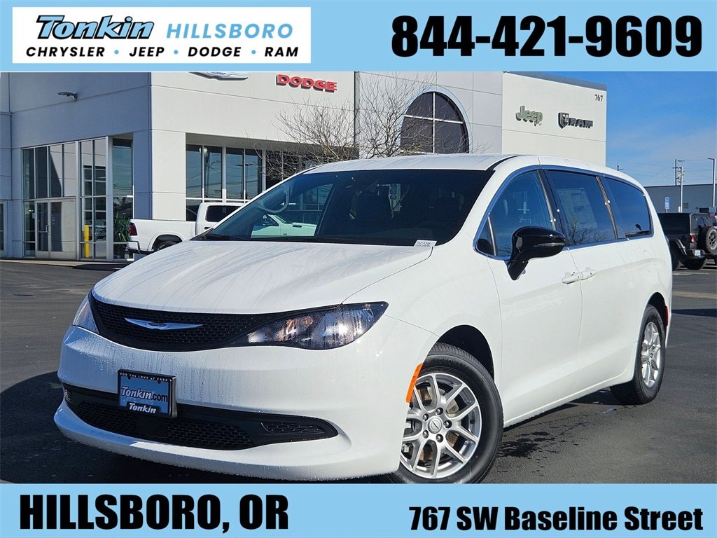 2026 Chrysler Voyager LX